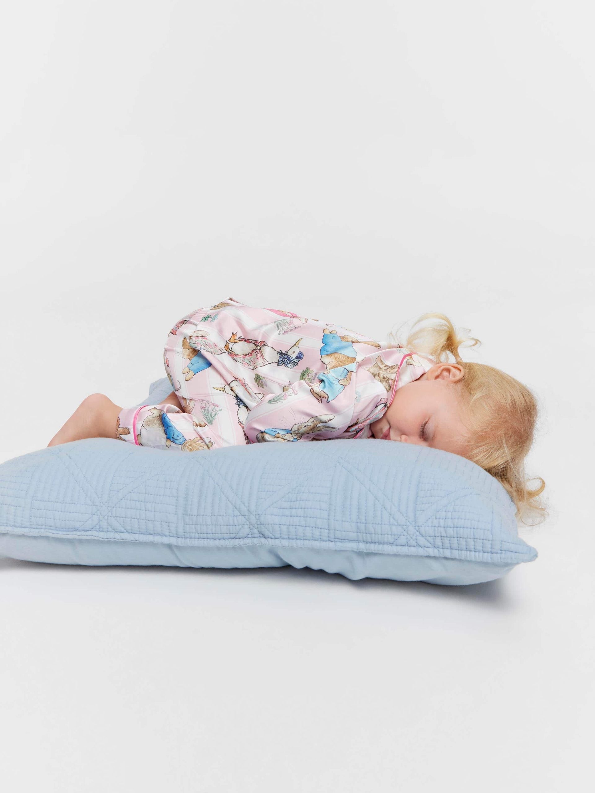 Baby Peter Rabbit Satin Classic Pj Set multi
