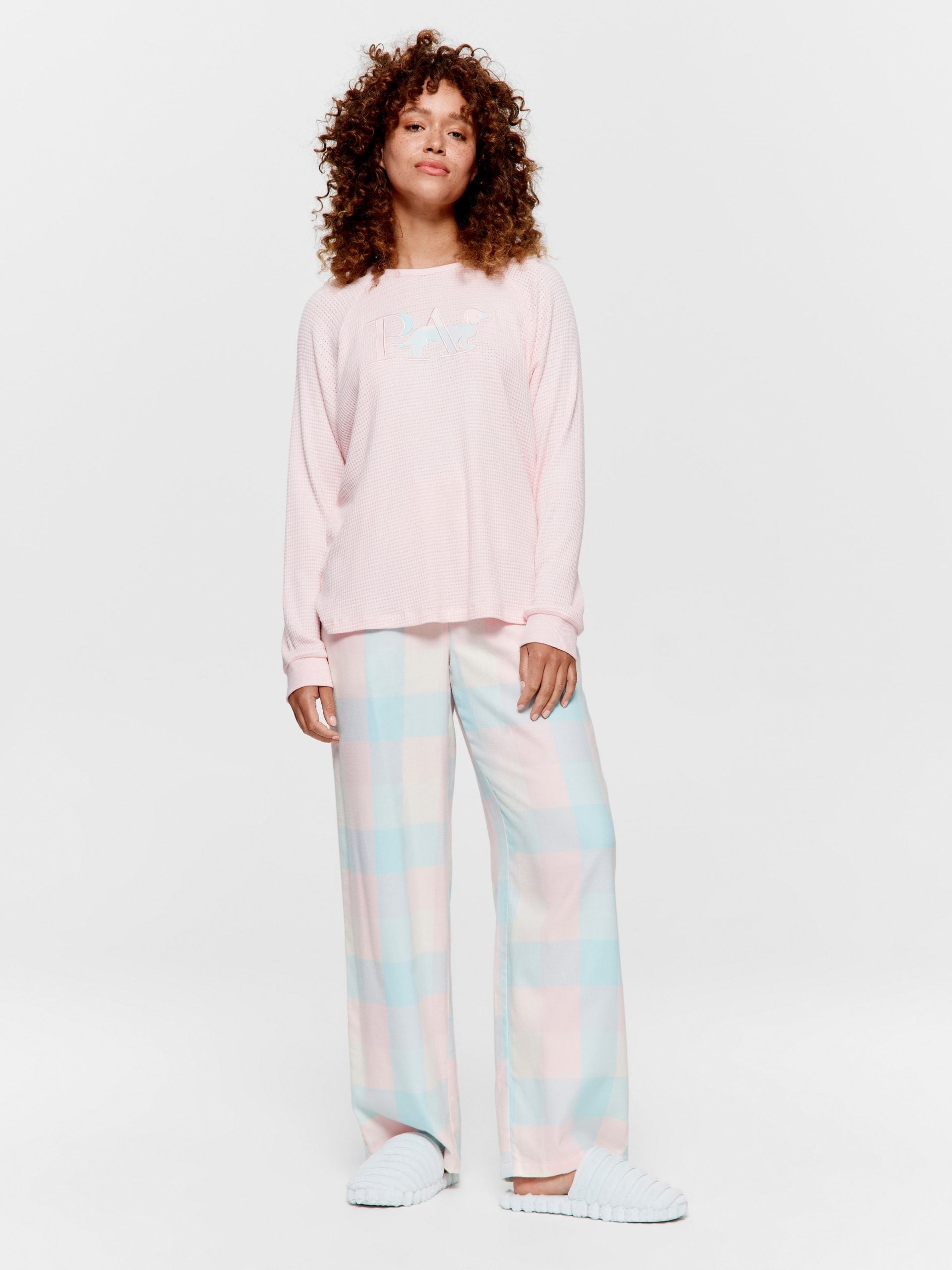 Buffalo Logo Waffle Sweater pink