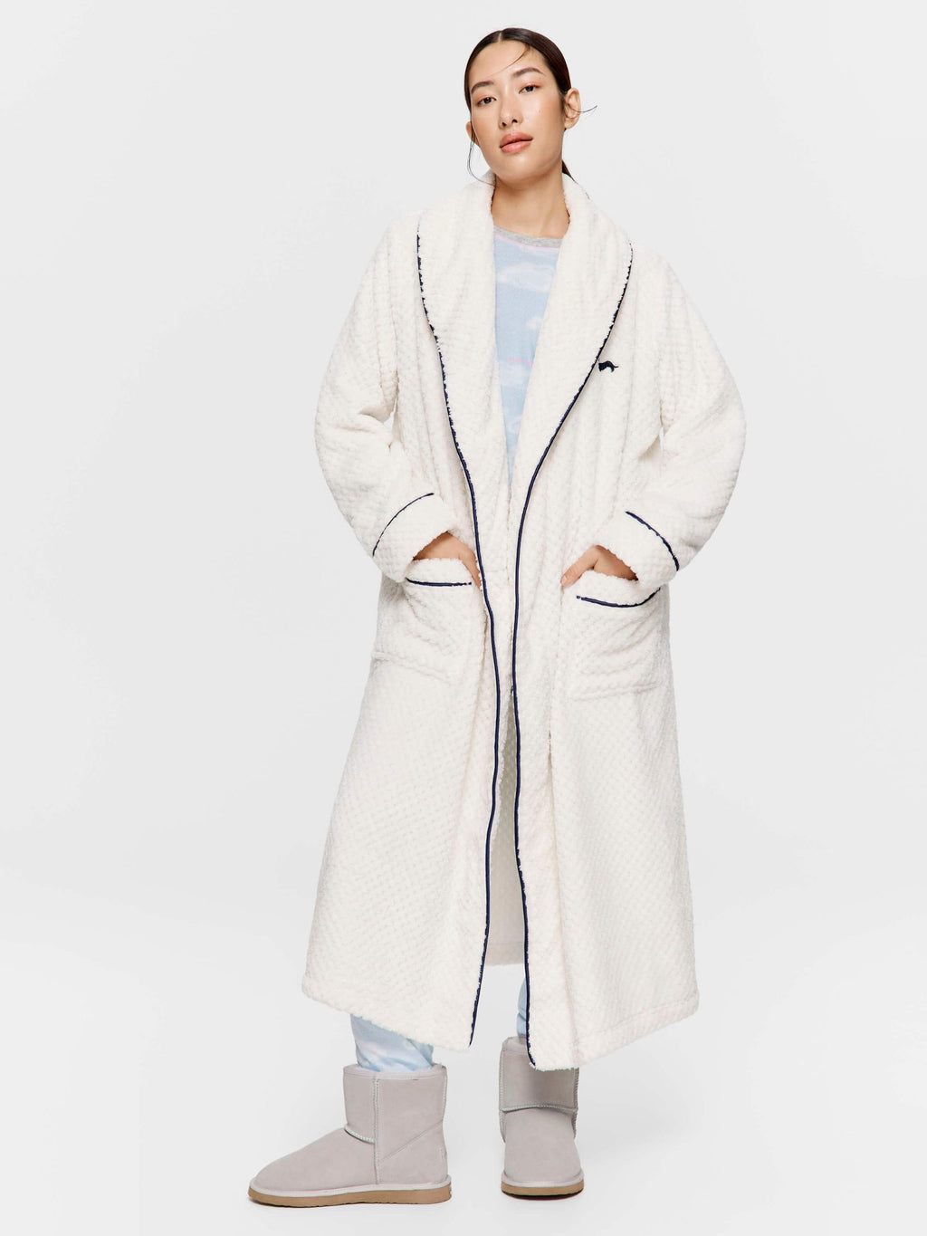P.A. Hotel Edition Jacquard Gown white