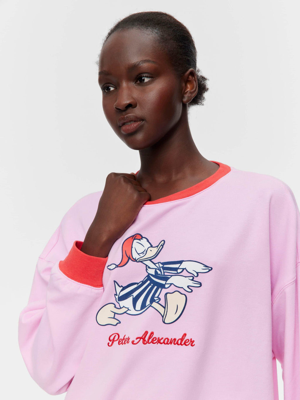 Sleepy Donald Duck Sweater Pink
