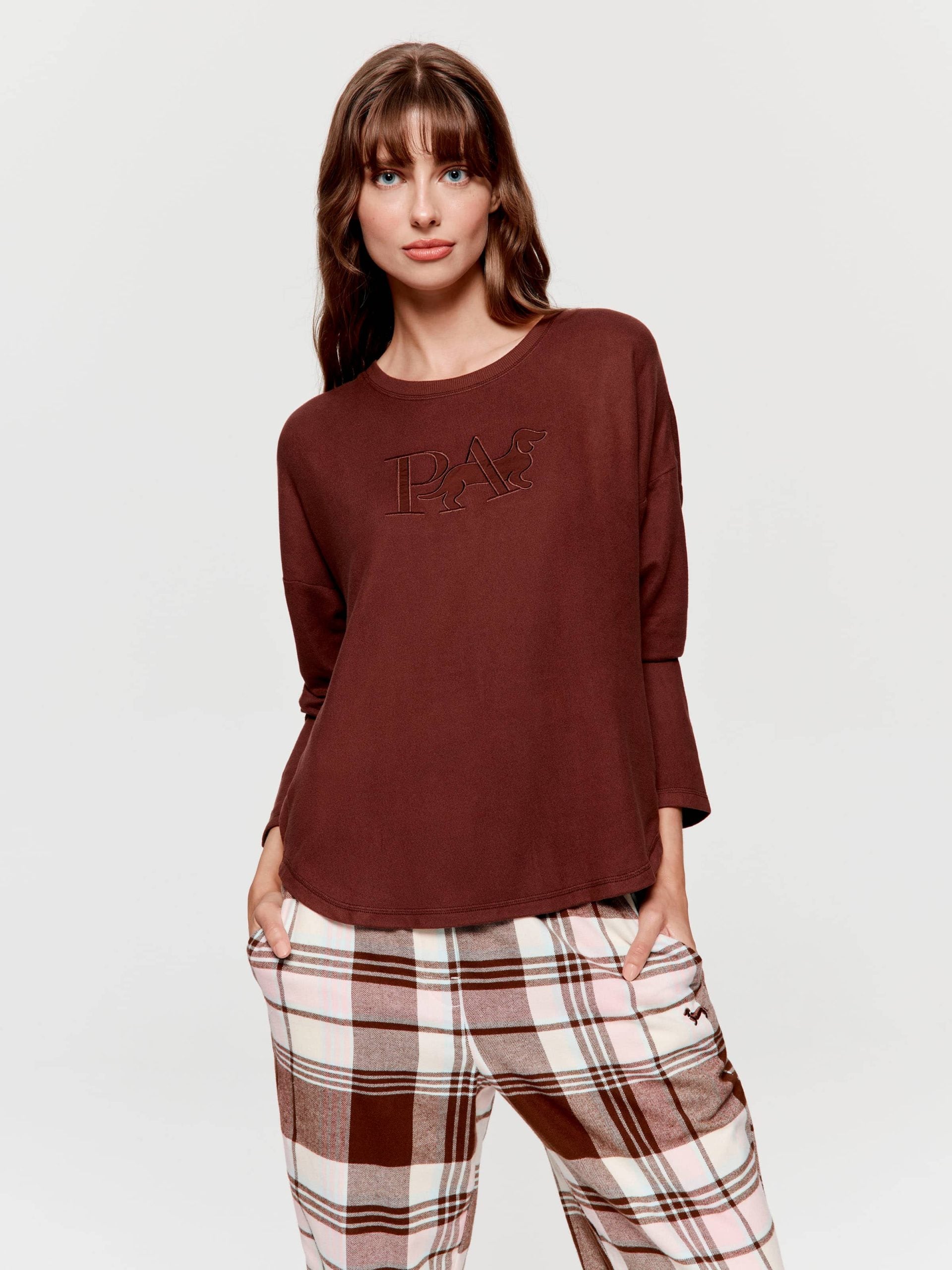 Chocolate Plush Logo Sweater chocolate