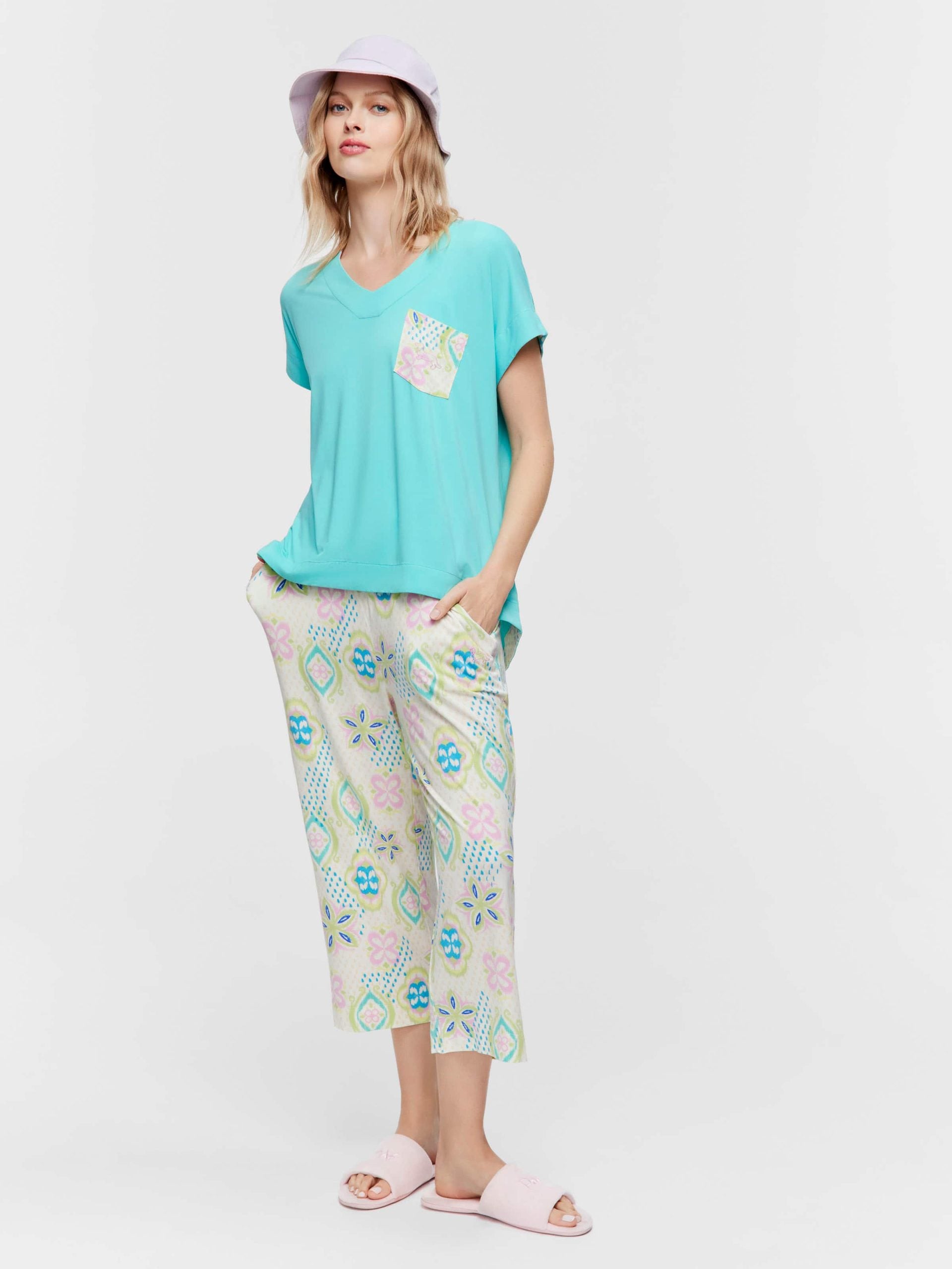V Neck Pocket Tee multi
