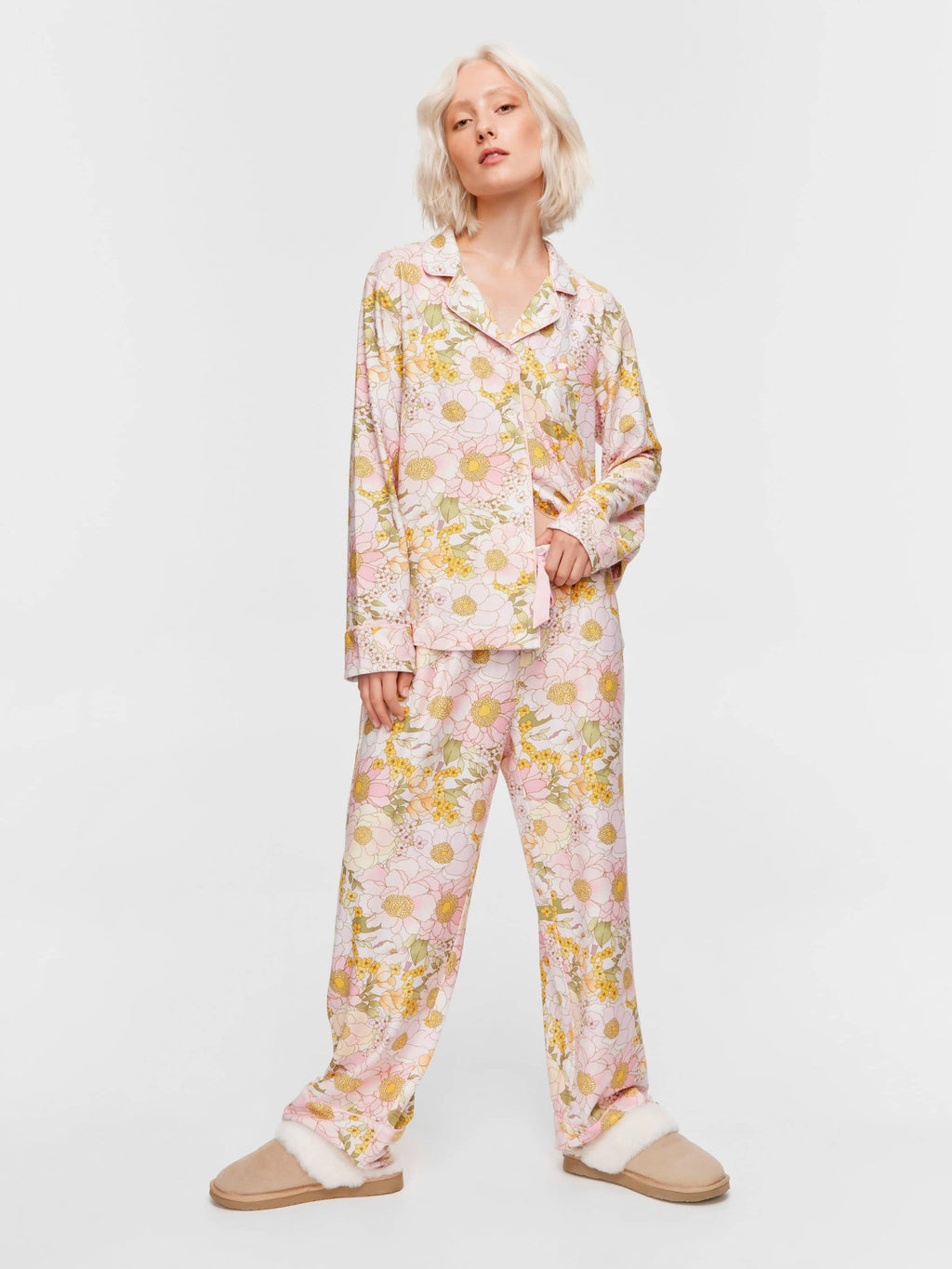 Pretty Floral Plush Long Pj Set multi