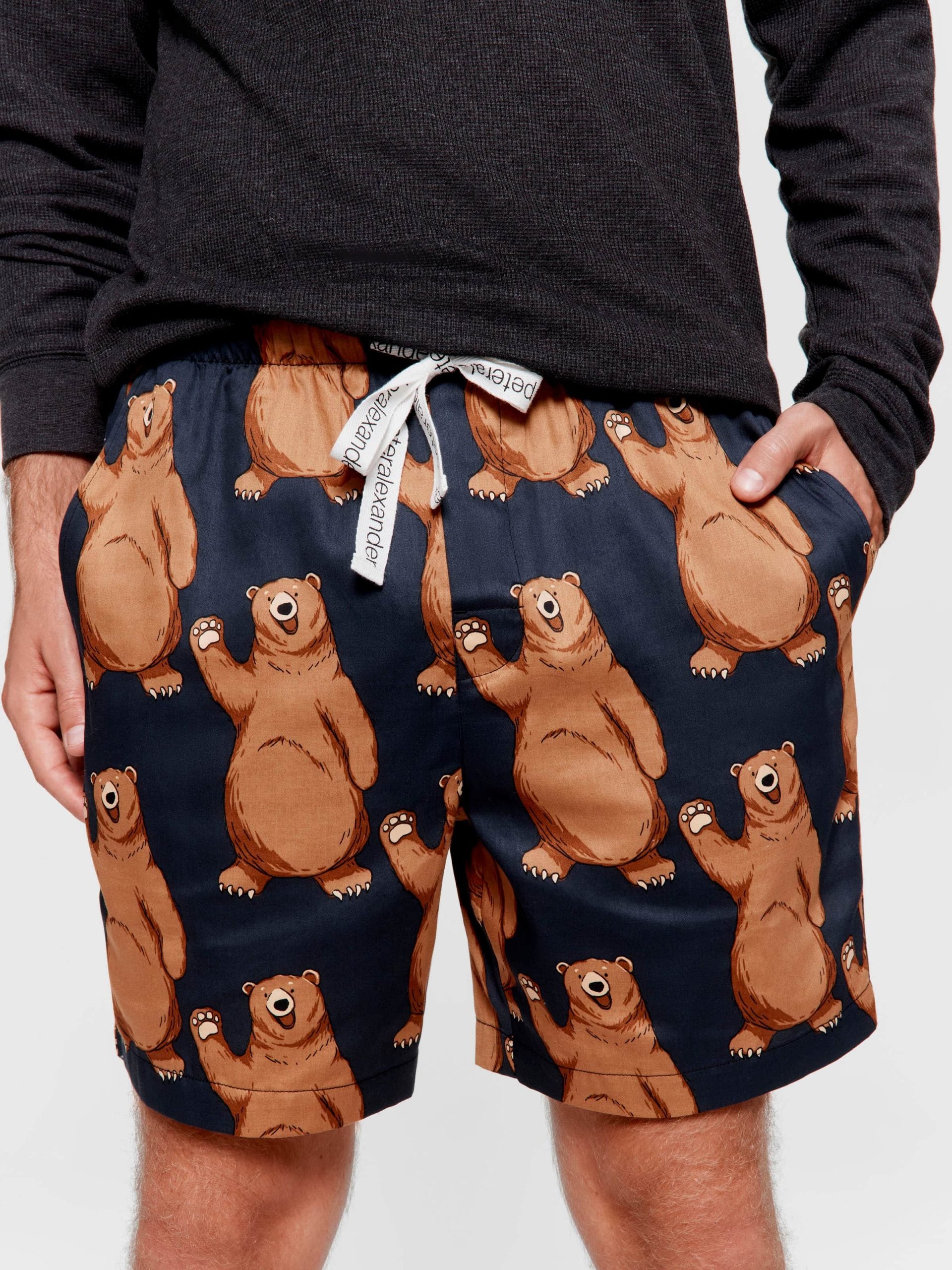 Waving Bear Mid Short multi
